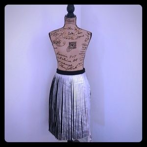 BEBE silver skirt NWOT